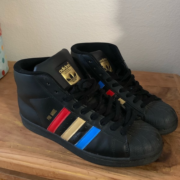 adidas Other - Adidas | La Marque aux banded sneakers (D-1)